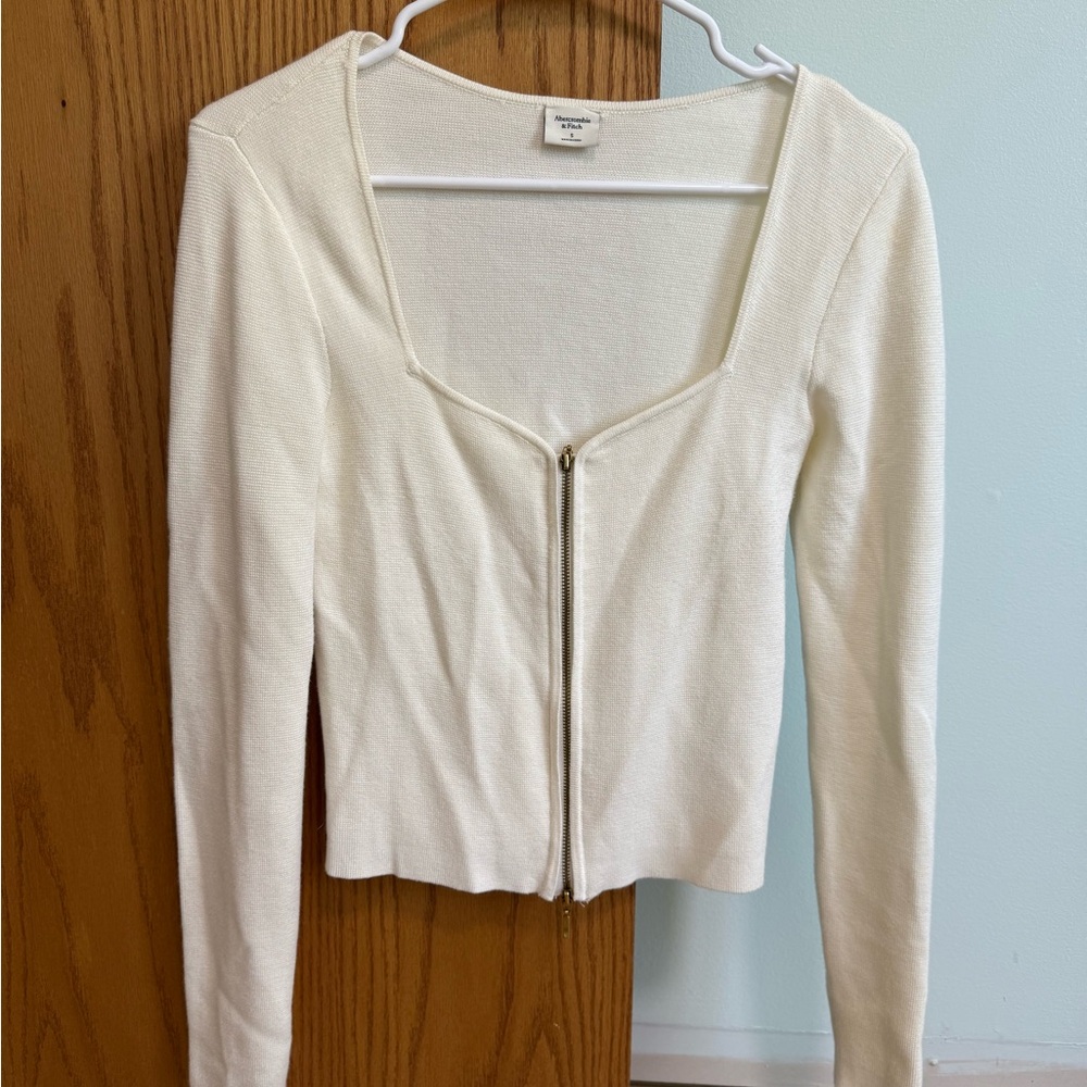 Abercrombie & Fitch Cream Cardigan Sweater